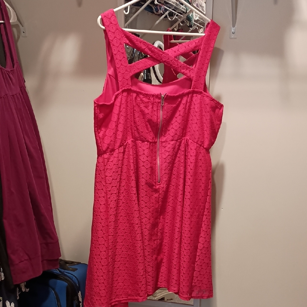 Elegant Pink Sleeveless Dress